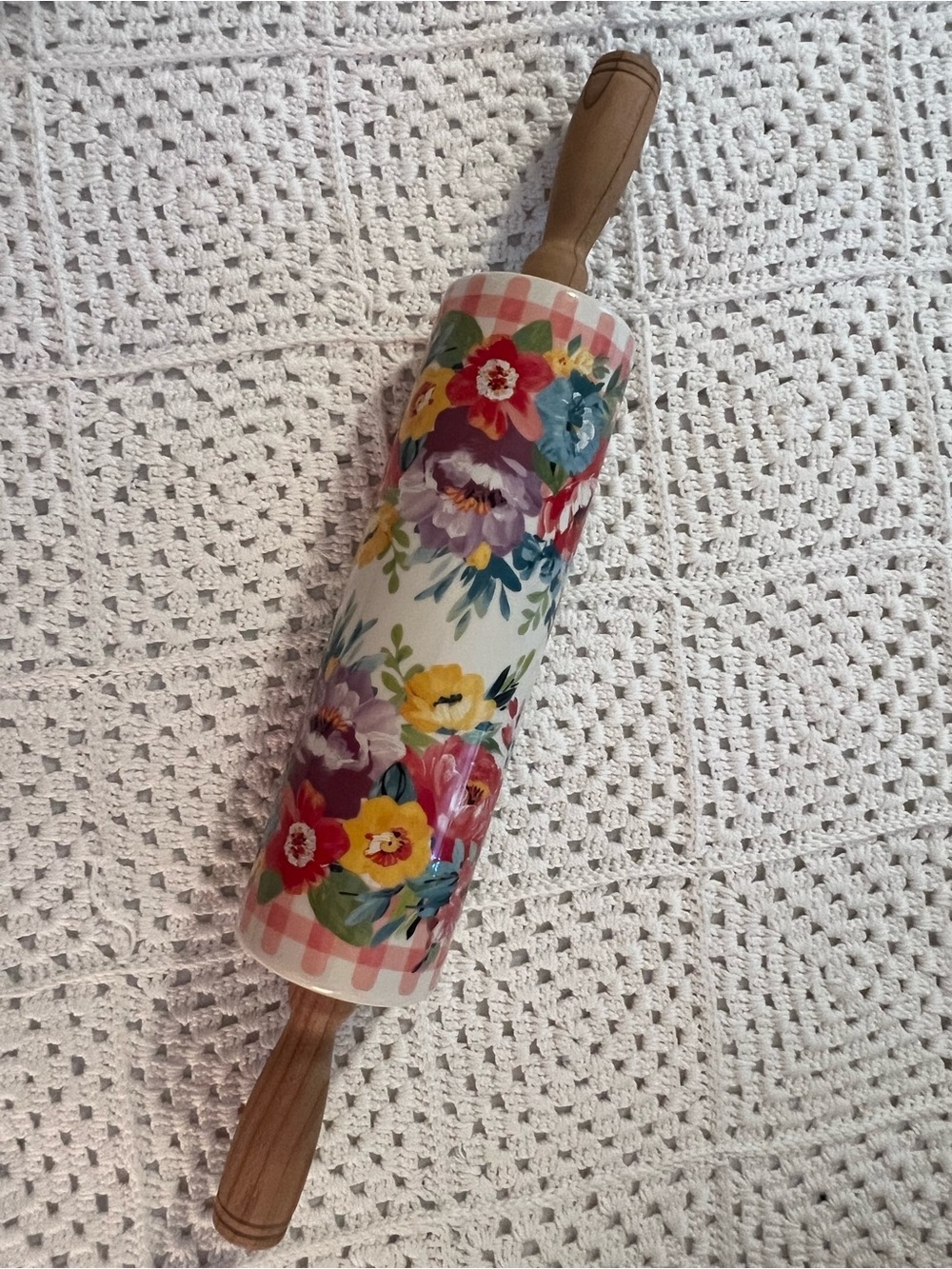 Pioneer Woman Sweet Romance Floral Pink
Gingham Checkered Rolling Pin